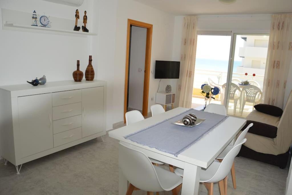 Apartamento Centrico En La Playa Con Piscina. Peñíscola Kültér fotó