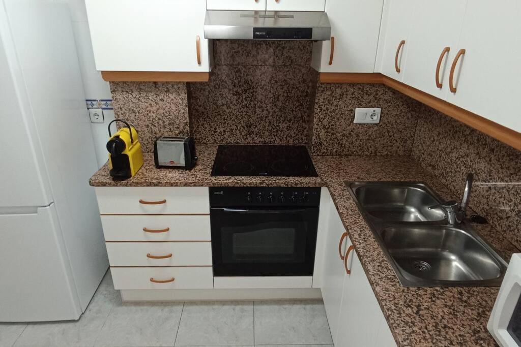 Apartamento Centrico En La Playa Con Piscina. Peñíscola Kültér fotó